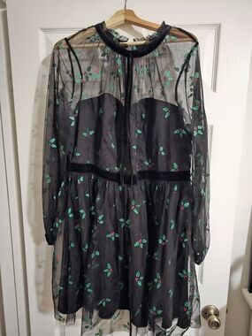Like New 3X Unique Vintage Black & Glitter Mistletoe Flare Dress